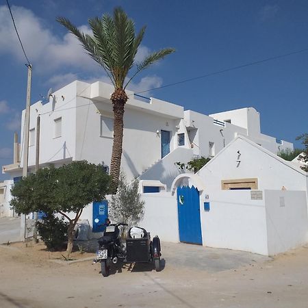 Dar Janis Djerba دار يانيس جربة Apartment Хумт Сук Екстериор снимка