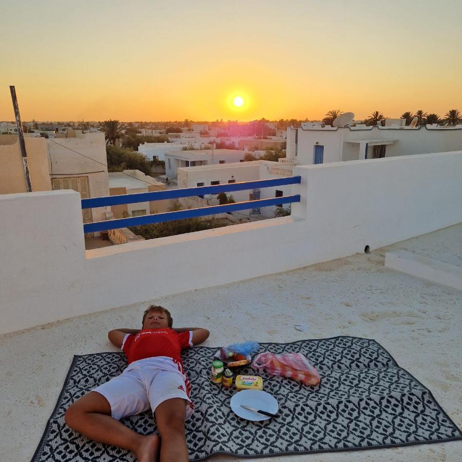 Dar Janis Djerba دار يانيس جربة Apartment Хумт Сук Стая снимка
