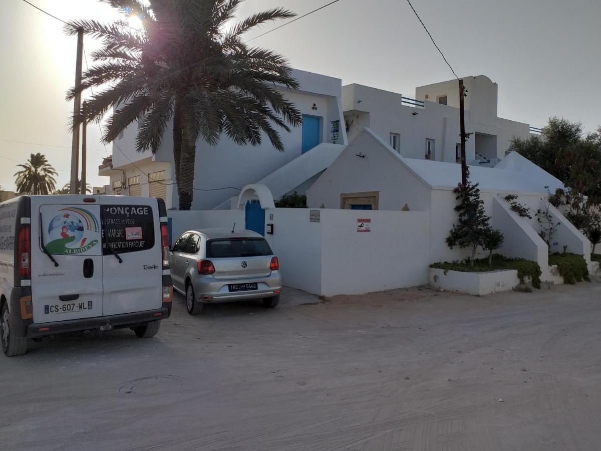 Dar Janis Djerba دار يانيس جربة Apartment Хумт Сук Стая снимка