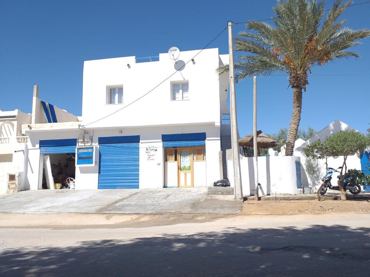 Dar Janis Djerba دار يانيس جربة Apartment Хумт Сук Стая снимка